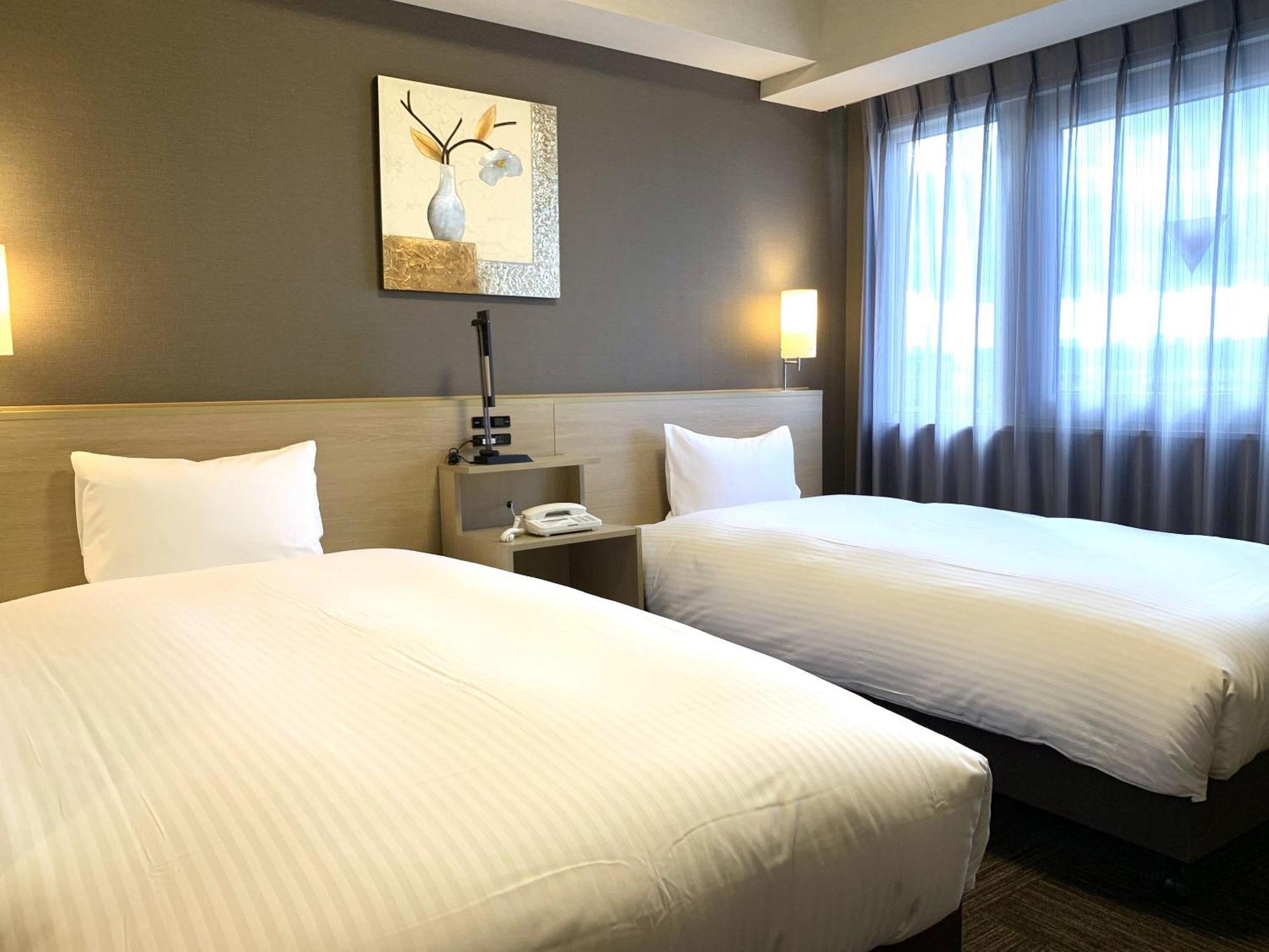 Hotel Route-Inn Isesaki Inter Екстер'єр фото
